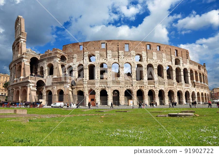 Il Colosseo illuminato